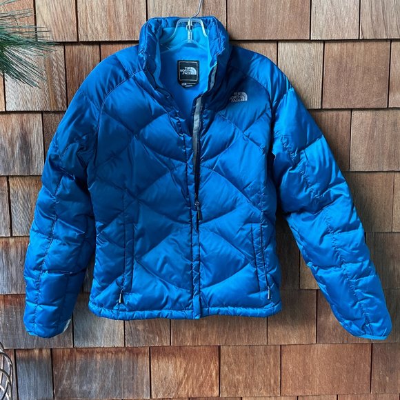 The North Face Jackets & Blazers - EUC The North Face Brilliant Blue Down Puffer in Women's Medium